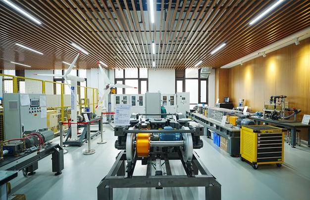 西安交通大学雷亚国教授团队:面向机械设备通用健康管理的智能运维大
